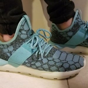 Adidas tubular runner Prime Knit sz 10 Men